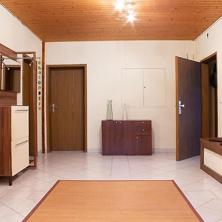 Schöne Ferienwohnung mit großer Terrasse. Schmidmuhlen Exterior foto